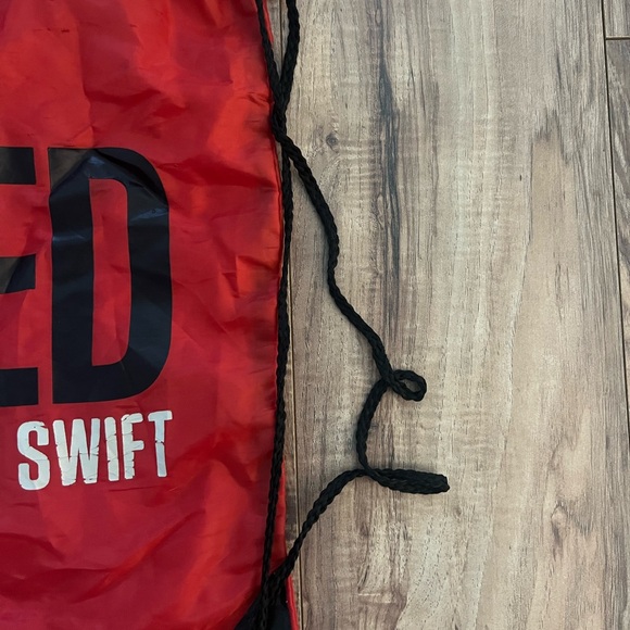 Red Taylor Swift Drawstring Bag - Picture 5 of 10
